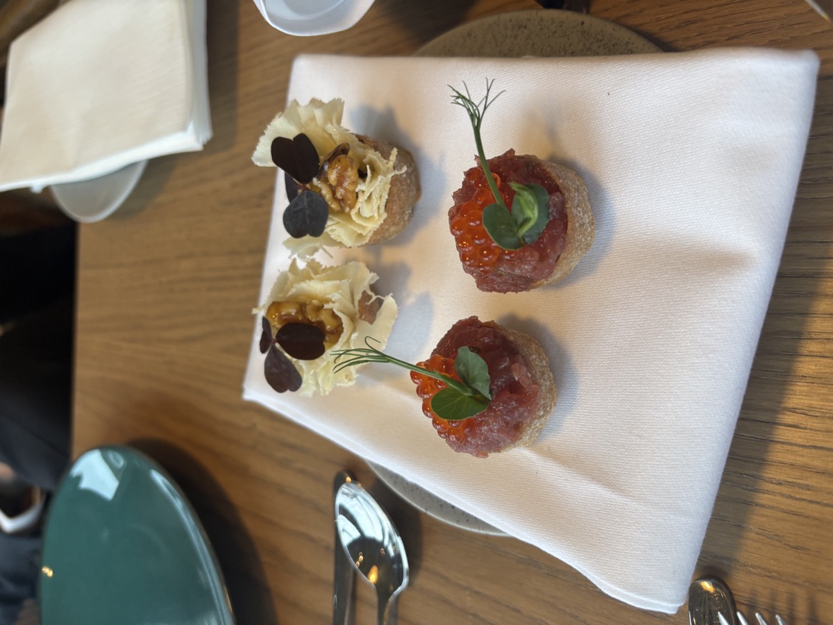 Tea by the Sea at Havna Hotel & Sjøbad